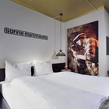 Staytion Urban 4*