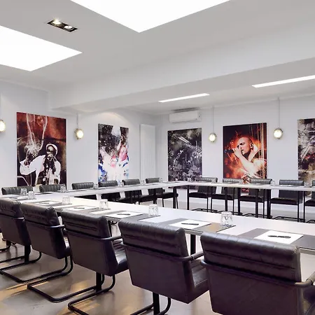 Staytion Urban Hotel 4*